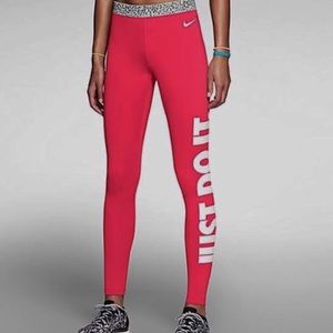 Women’s Nike Pro Leggings